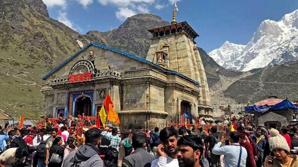 Photography Prohibited Inside Kedarnath Temple; Violators to Face Legal Consequences