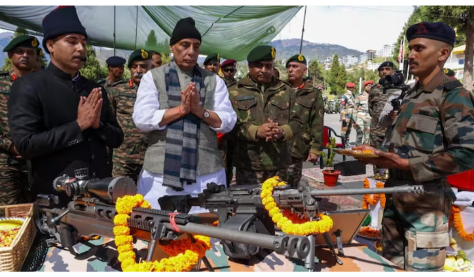 Defence Minister Rajnath Singh Pays Tribute to Soldiers and Performs Shashtra Puja in Arunachal