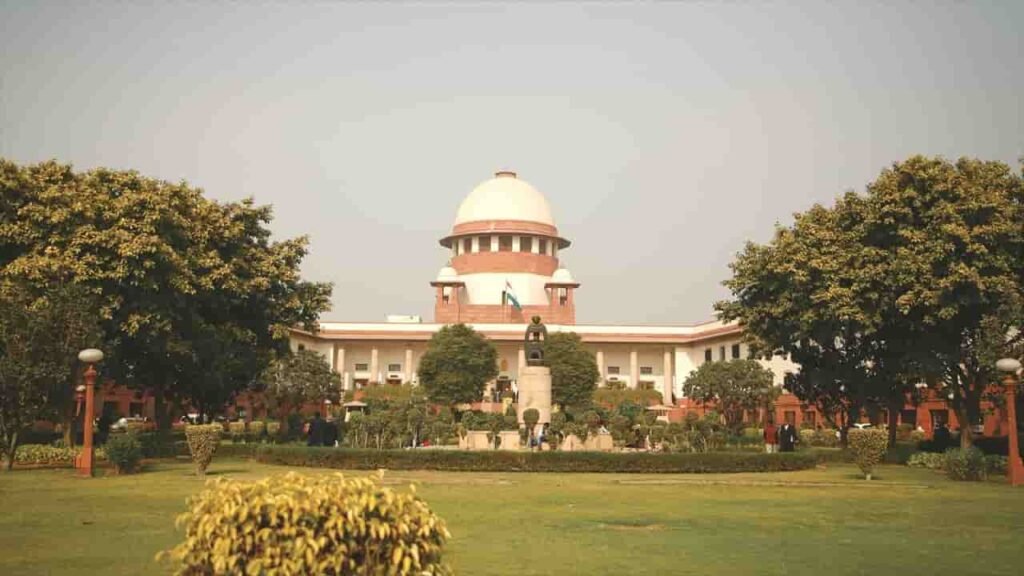 Supreme Court Warns Governors of Punjab and Tamil Nadu: "Playing With Fire" on Bill Delays