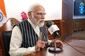 "PM Modi Pays Tribute to Mumbai Attack Victims, Vows to Combat Terrorism"