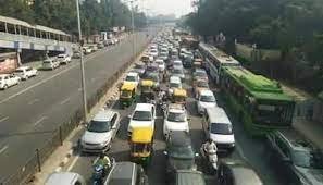"Delhi-NCR Lifts Restrictions on Petrol, Diesel Cars Amid Improving Air Quality"