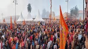 Over 2.5 Lakh Devotees Throng Ayodhya's Ram Temple for Day 1 Darshan