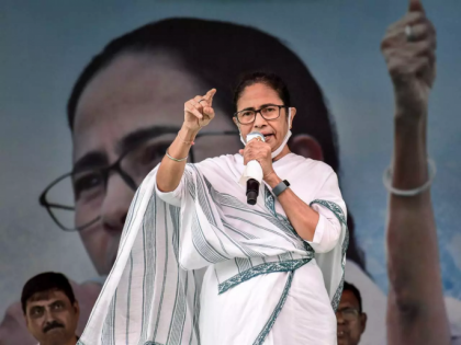 Mamata Banerjee Threatens Dharna Over Unsettled Central Funds; BJP Alleges "Mother of All Scams"