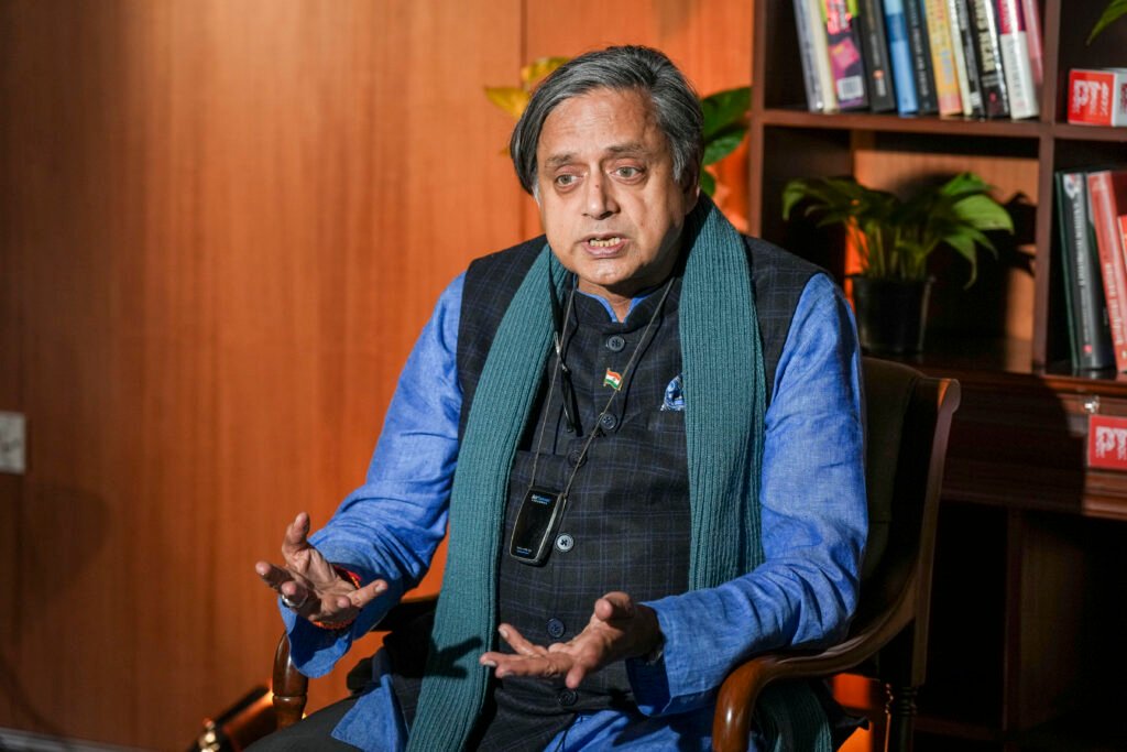 
"Shashi Tharoor Utilizes Hindi Poetry to Criticize Modi Government: 'Burdened by Debt...'"