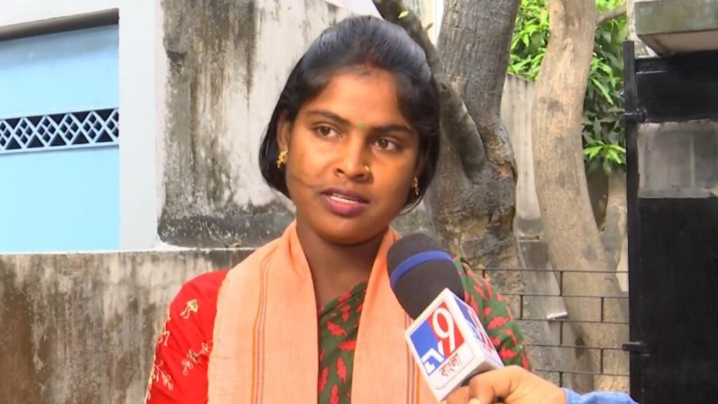 "PM Modi Empowers Shakti Swaroopa: Calls Sandeshkhali Victim Turned BJP Candidate in Key Election Move"