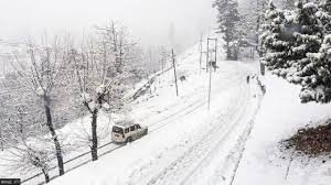 Intense Cold Wave and Snowfall Sweep Through J&K and Himachal Pradesh, Lahaul-Spiti Records Coldest Temperatures