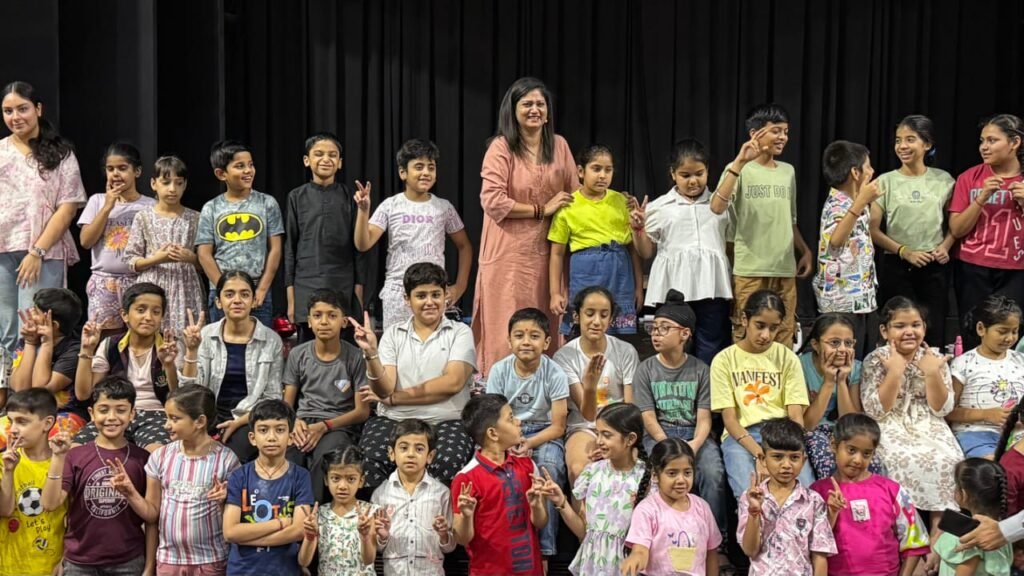 Mahua Gupta: Renowned Jammu-Based Artist Launches Online and Offline Art Classes for Kids